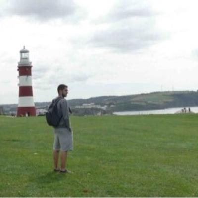 pernas_omar's profile picture. Follows are not endorsements.