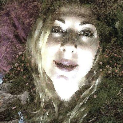 aytensyuksel's profile picture. Bütün yolculuklar gerçektir, gerçekte yaşanmamış olsalar bile...