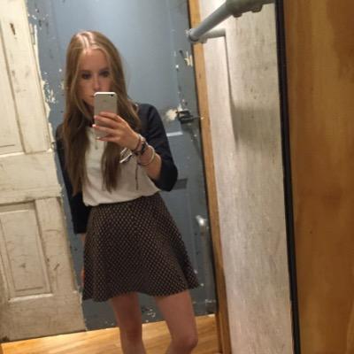 katievicx's profile picture. 