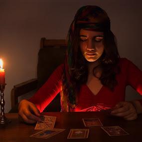 Con mi #Tarot podrás resolver tus dudas en el amor, trabajo... Telf. (+34) 653 729 668 y 806 408 450. Rituales y hechizos: 699 562 069 o en