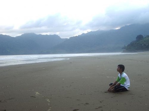 Runny_sun's profile picture. seorang yang menyikapi hidup dengan apa adanya dan tetap bersyukur bahwa hidup adalah anugerah, dia akan membuat tuhan (ALLAH) tersenyum.