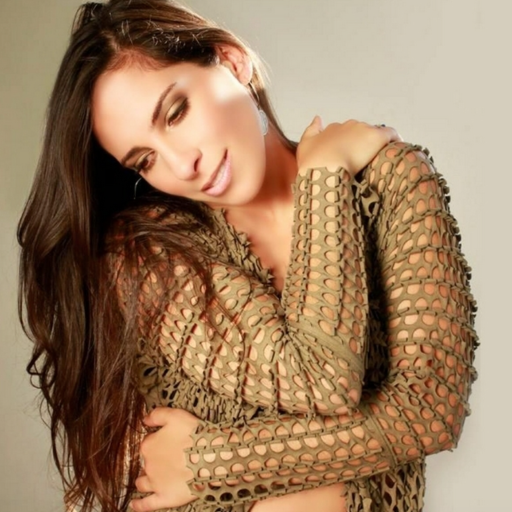 lauraaiisha's profile picture. Entrepreneuress : Singlemama Warrioress : #Singer : Blogher : World Traveler : West African #Dancer : Cookie Maker : Idea Generator : Life Lover #LauraAiisha