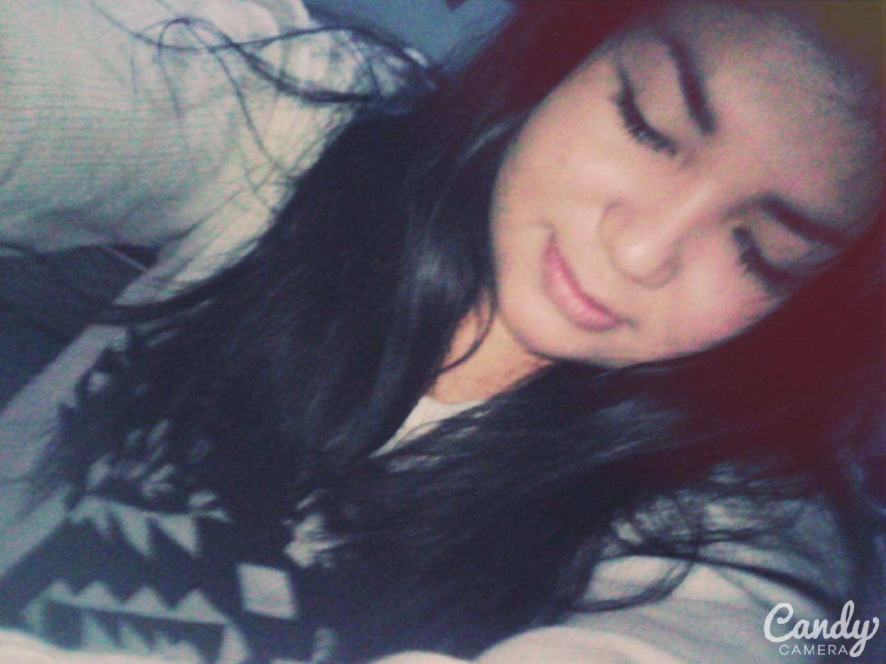 marcelabustos01's profile picture. Amo a Dios - Mi familia - Sebas Villalobos....