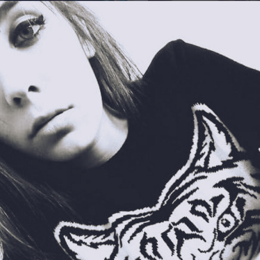 16 Años.† Capricornio. Histerica. Celosa. Complicada. Lesbiana. #Futbol ☣C.A.R.C☣ ☮Avril Lavigne☮ †EmmaRoberts†.