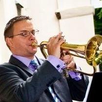 Proud dad of two beautiful girls. NHS Manager. NUFC, Newcastle Falcons & LV Raiders fan. Budding chef. Part time trumpet player. Views my own.