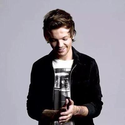 follow @vinesoftommo