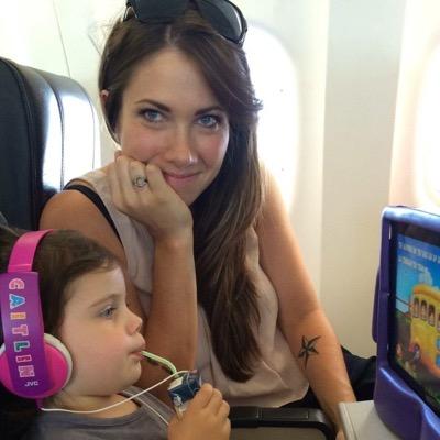 Wob_by's profile picture. Bears. Beats. Battlestar Gallactica.