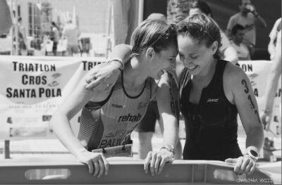 Paula y Patri
👩‍🎓 Ldas en CAFD/Docentes universitarias
💜 Mujer y Deporte
💪 Asesoramiento deportivo
🏆 Premio al Mérito Deportivo