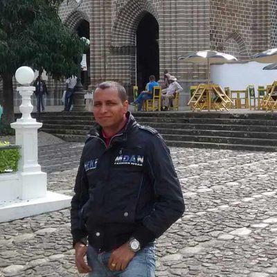 MetauteOscar's profile picture. Hago el mejor trabajo del mundo, educar los niños.