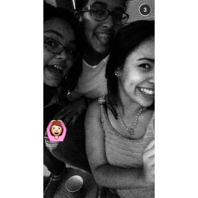 _lauradiaz013's profile picture. 