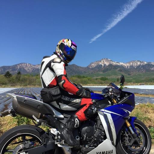 国内4メーカーバイク整備一本ではや32年、有限会社ヤングオート代表取締役、何でも楽しく笑顔で全力な人が大好き、バイク(YZF-R1,T-MAX)、船舶2級、子供もすっかり大きく、小さく北陸応援活動中→@enjoyride2024