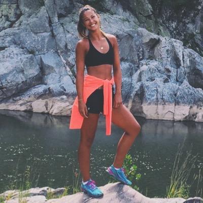 AAust10's profile picture. instagram || @alexaust_