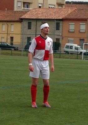 MachinAdrian's profile picture. jugador de fútbol interesado en el deporte y realizador de la técnica del martillo pilon(golpear hasta que doble) dando guerra desde hace 6228 días +—