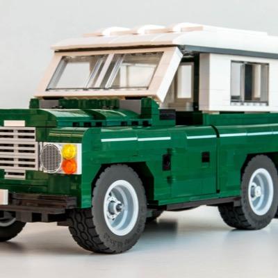 Creators of the LEGO Land Rover that made it to review stage on LEGO Ideas but didn't get approved unfortunately. Instructions are now available on Rebrickable