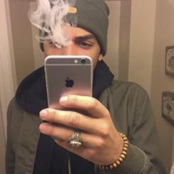 faelzip's profile picture. 