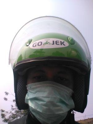 Saya hanya driver gojek tidak biasa yg punya motto Semua akan tersaspen pada waktunya #bukankatamutiara