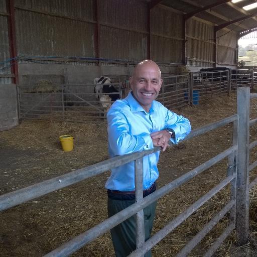 A rugby nut and coach; interested in all things cow related. Always looking to push the boundaries. 🐄☘️🥛🥩🧀