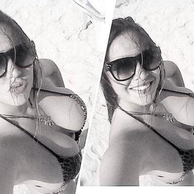 MarianaPerez15j's profile picture. 23. Alta. Comun. Social, ✈️. no hay nada mas importante en la vida que la lealtad y la justicia. mi alter ego hace los demás tweets