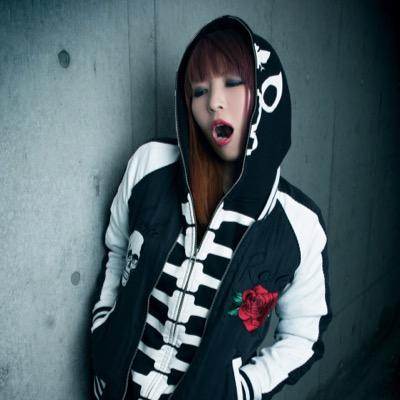 私は♀です。ゲーマー⭐️ツイッチhttps://t.co/JZvCB2i0aw 推し💖けろっぴ💖サウナー🧖スロッター🎰映画🍿✝️伝説を残したバンギャコテハンだが何か? 新潟出身長野市育ち。 中居くん、SMAPファン100%フォロバします! ヨウムのリバー君(オリバ)♥️我が家の愛鳥です