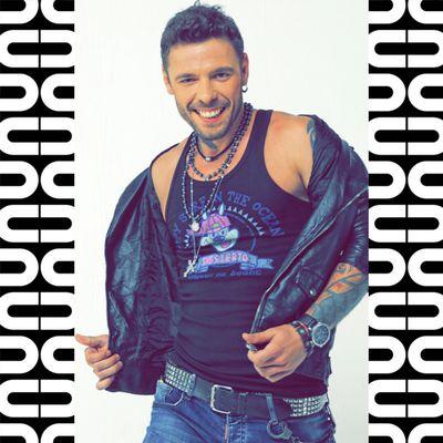 EugeneGalanov's profile picture. Actor, artist, musician, rock-star 
Актер, художник, автор и исполнитель.
Работаю в мюзиклах ОСТРОВ СОКРОВИЩ, МАСТЕР И МАРГАРИТА  и СКОЛЬКО СТОИТ ЛЮБОВЬ