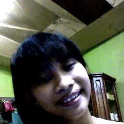my real name is Frechie Claire Elyn Kalim and im 15 years old i love anime and music..