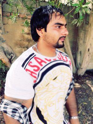 preeet13327's profile picture. 