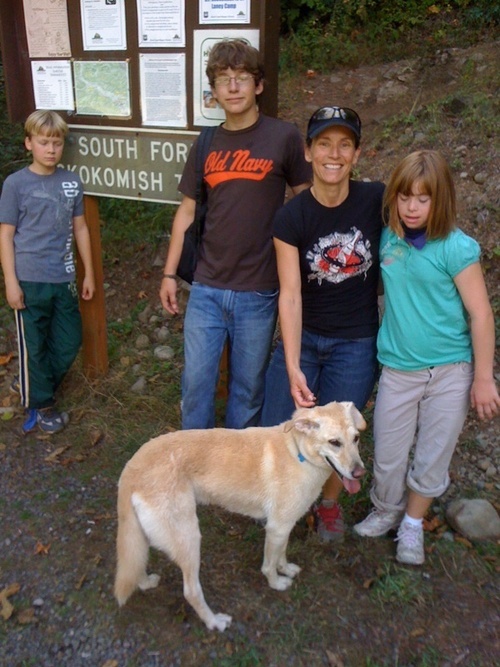 tellyouaboutit's profile picture. The Family talks about stuff they like - or sometimes don't like. Military Family.