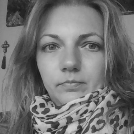 EfiTasinikou's profile picture. 