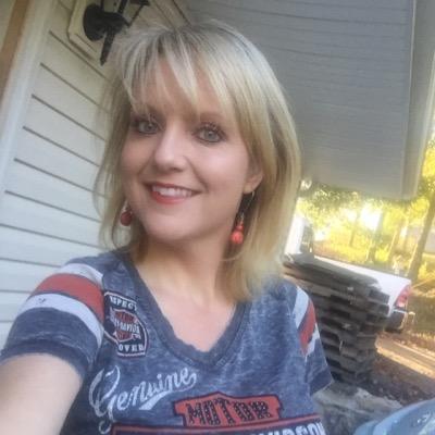 Stephy25Green's profile picture. I am blessed in so many ways ! If you dream it , you can have it ! Work hard and believe it and God will give you the strenght to get it !