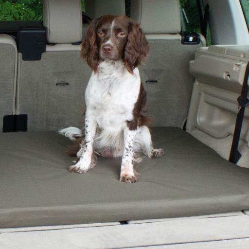 UK specialist manufacturer of Custom Boot Liners, Car Seat Covers and Dog Beds, Mats and Throws