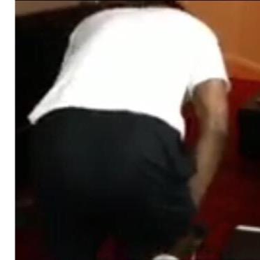 EtikasButtHair's profile picture. 