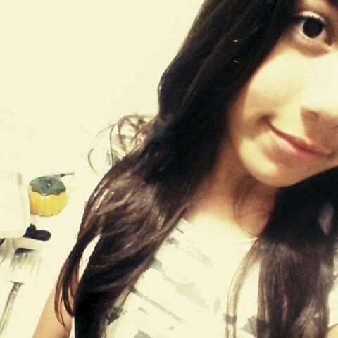 eu amo o lubatv e o cellbit....  bio completar *-*