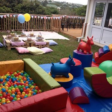 We specialize in Soft Play Hire in Durban. Suitable for ages 6m to 4y old, perfect entertainment for kiddies functions; birthday parties, weddings, and more!!!