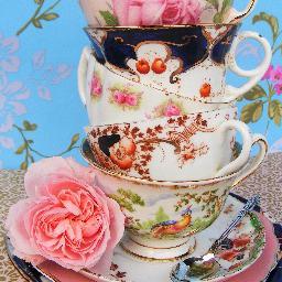Whether it’s to celebrate a special occasion, a girly hen do or just an excuse for tea and cake our beautiful vintage crockery will make your day.