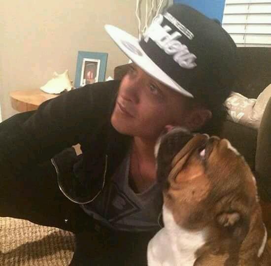 I Have MarsSars & I'm a #HOOLIGAN With Pride ; D Love @BrunoMars ♥ ''It's Better If You Don't UNDERSTAND'' ♪♪♪ The Best Day Of My Life 01/24/2012 ♥