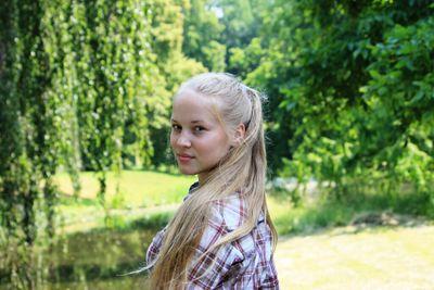 Apolova_Olesya's profile picture. 