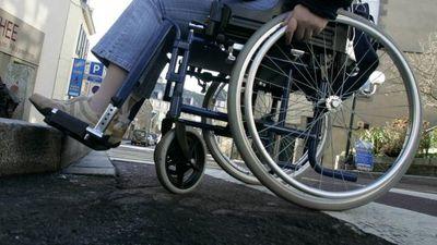 #Accessibilité Contre l'exclusion des #PMR ♿ #handicap visible où pas! 🚨 #Santé #Séniors #Autistes #Fibro #Lyme / #SOSusagers / #APFFranceHandicap