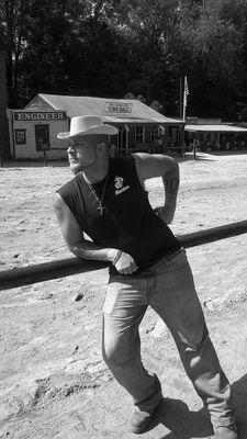 beemill_thrash's profile picture. 