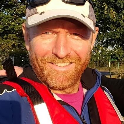 Owner of Mobility and Infrastructure Recruitement Co. Mountain biker, Triathlete and Dad.