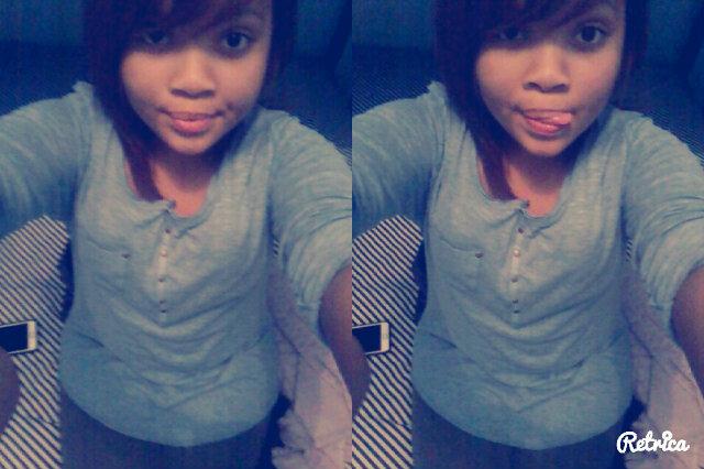Aquarian by heart . I enjoy a good movie and good food ^_^ . Inlove with Twenty on pilots .