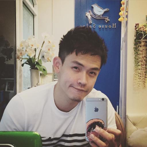 Kalo Menurut kamu, aku ini sapa hayooo..*-* I'm FOLLOWBACK