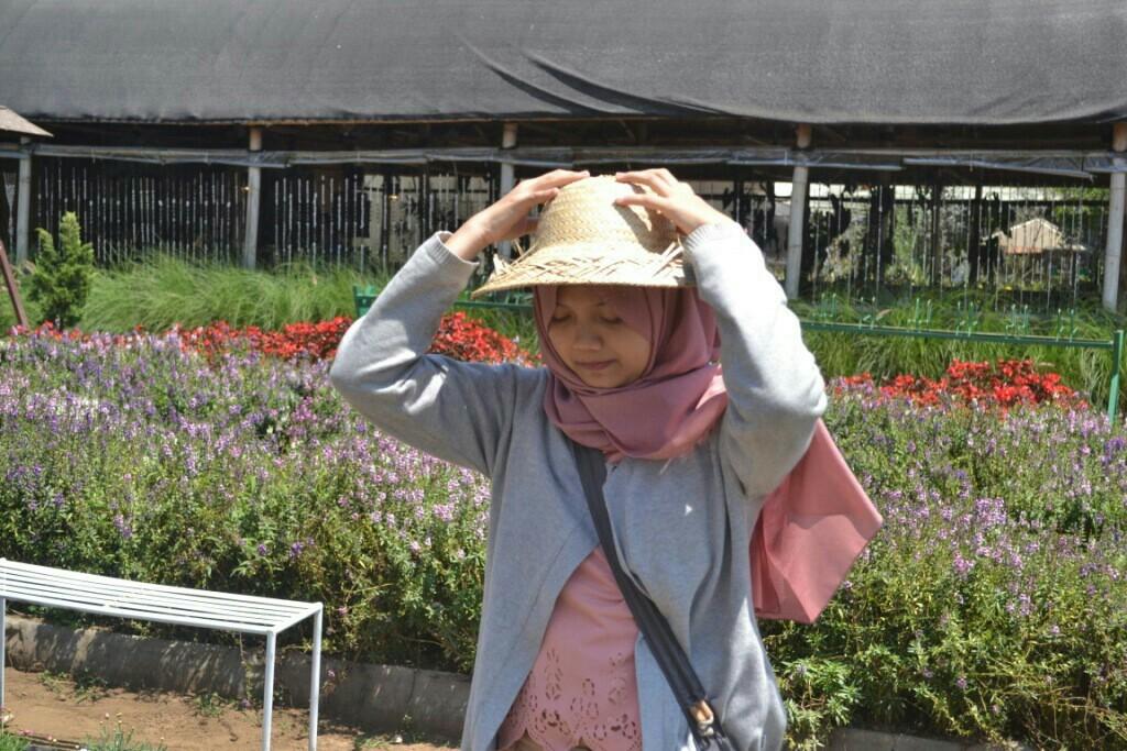 dilaapriyani's profile picture. aku bahagia!!!