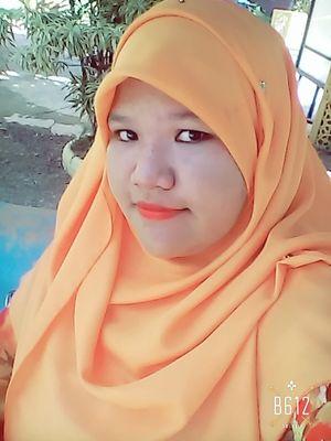 AsAsmaalisya's profile picture. simple person....✌