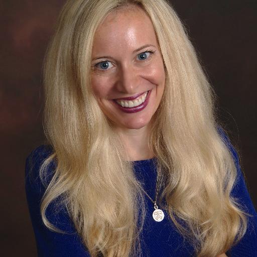 innerpeacediet's profile picture. Hi. I'm a mom, licensed psychotherapist, social work professor and Penguin author. 📚📓