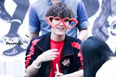 magicluhan's profile picture. a picture a day