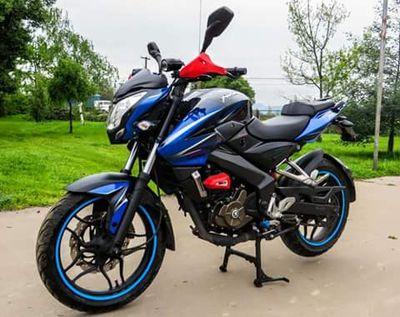 Francis86660187's profile picture. 