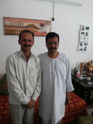 aapkeashoky's profile picture. 