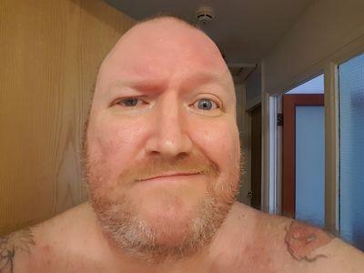 banggg_tidyy's profile picture. Dry Witted ... Sarcastic ... NHS Mental Case ...80's Breakdancer ......... Living a Day at a Time ..........