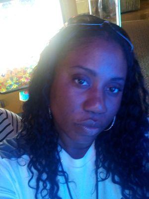 newladawn's profile picture. 