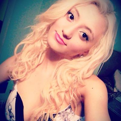 valeriebb971's profile picture. Hello beautiful people.Don't forget to smile today. Love You ❤️😘😍😊